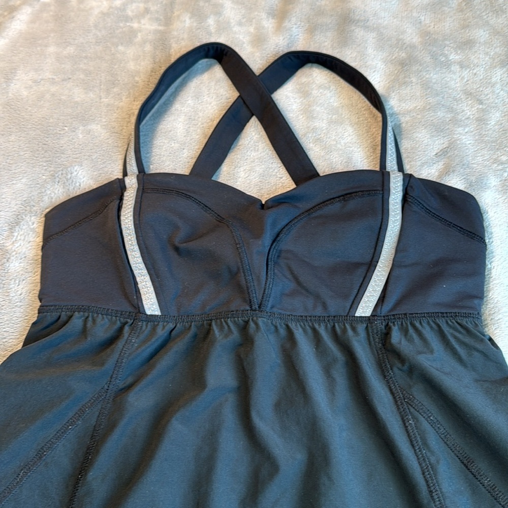 Lululemon Run Illuminate Dress Solid Black Size 6 - Picture 3 of 11